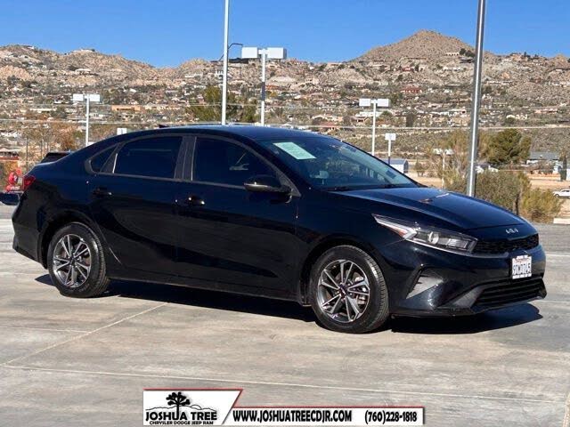 2023 Kia Forte LXS FWD