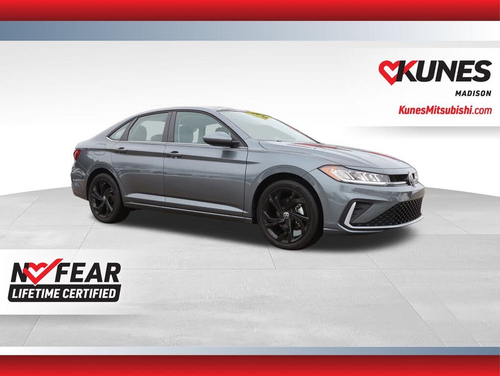 2025 Volkswagen Jetta SE FWD