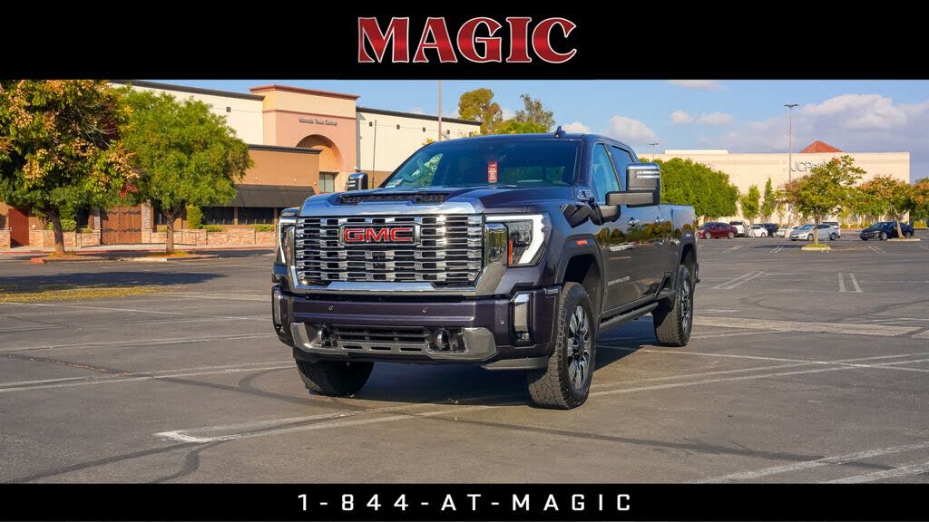 2026 GMC Sierra 2500HD Denali Crew Cab 4WD