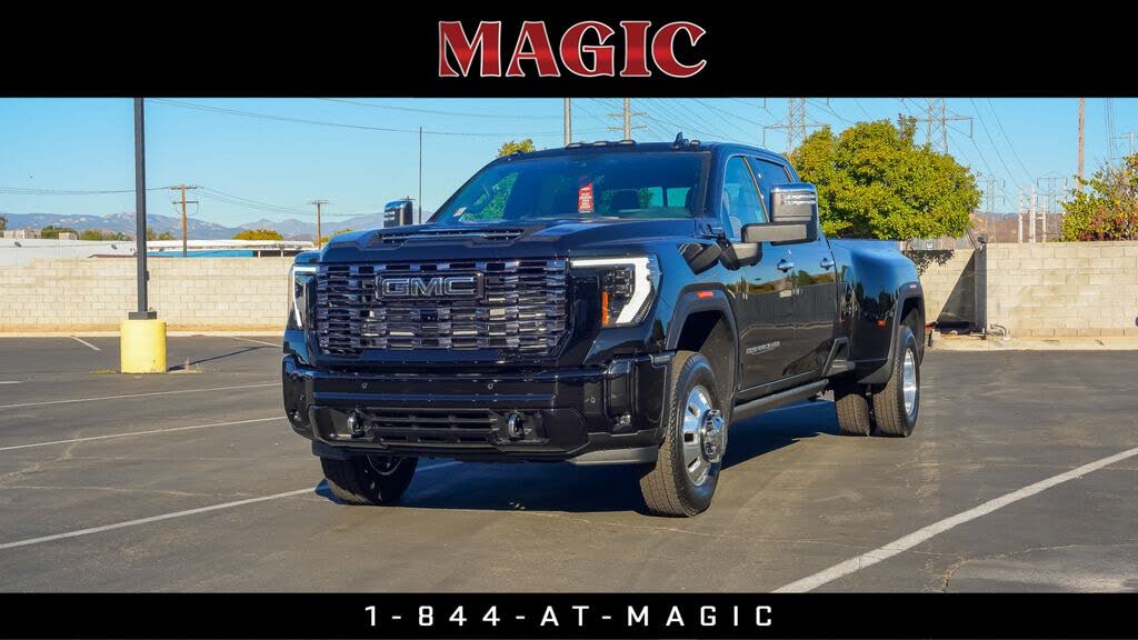 2026 GMC Sierra 3500HD Denali Ultimate Crew Cab 4WD