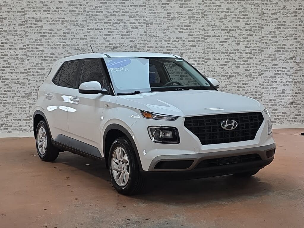 2025 Hyundai Venue SE FWD