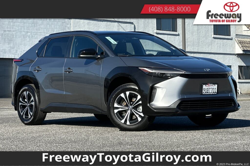 2025 Toyota bZ4X XLE FWD