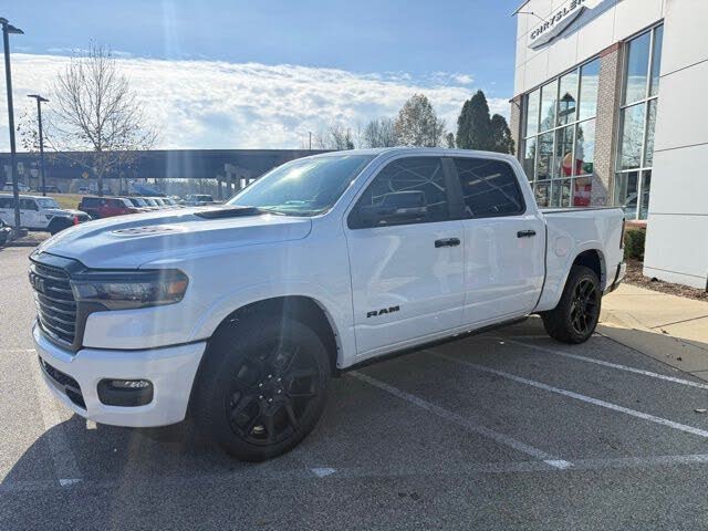 2026 RAM 1500 Laramie Crew Cab 4WD