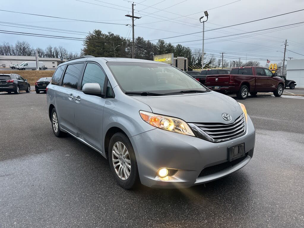 2016 Toyota Sienna