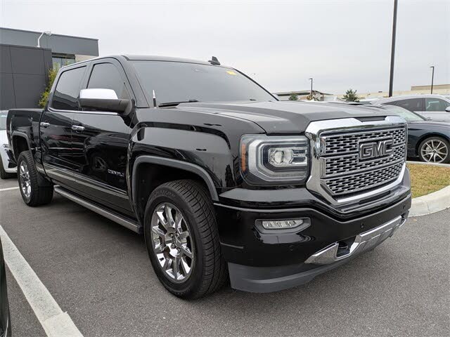 2017 GMC Sierra 1500 Denali Crew Cab 4WD