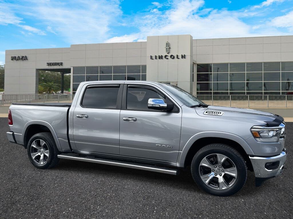 2022 RAM 1500 Laramie Crew Cab 4WD