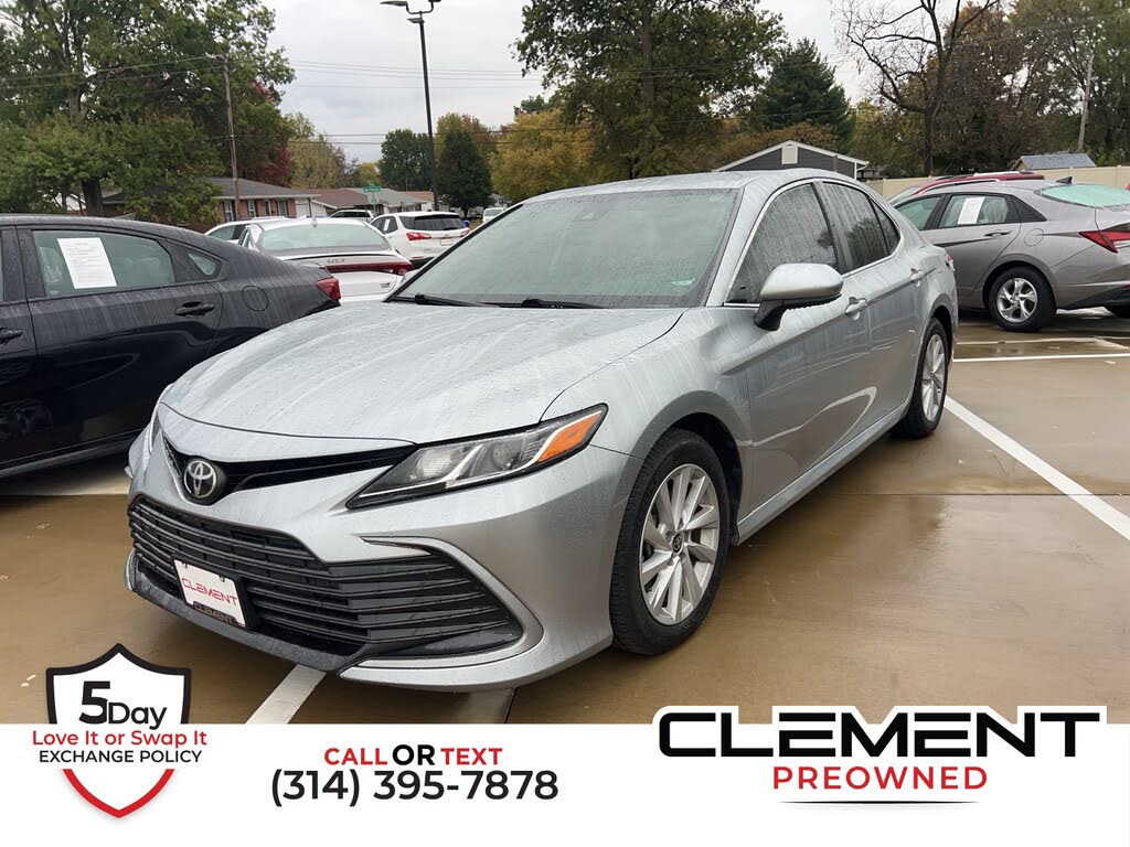 2022 Toyota Camry LE FWD