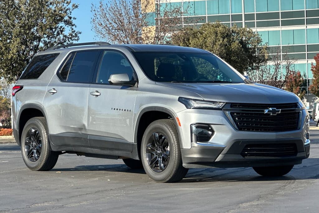 2023 Chevrolet Traverse LT Cloth FWD