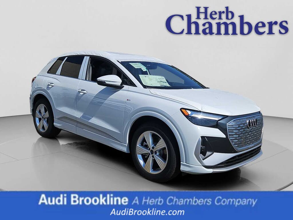 2025 Audi Q4 e-tron quattro Premium 55