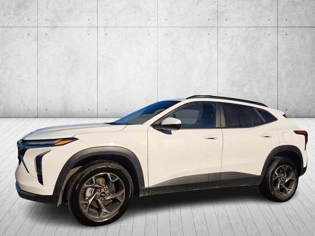 2025 Chevrolet Trax LT FWD