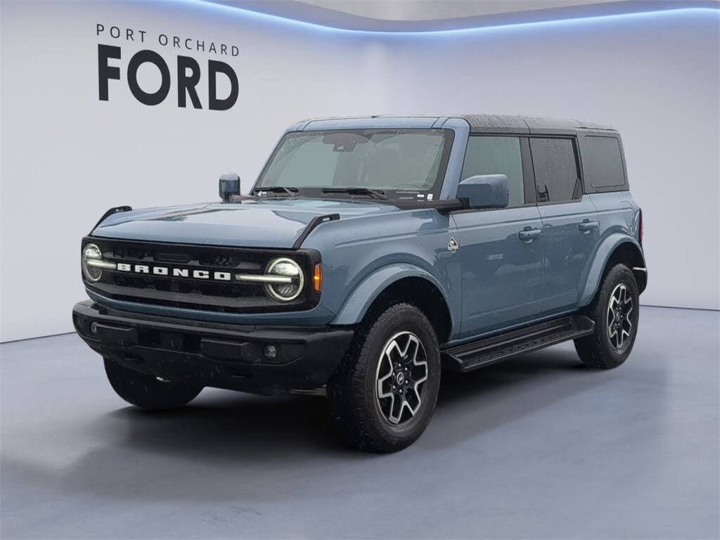 2025 Ford Bronco Outer Banks 4-Door 4WD