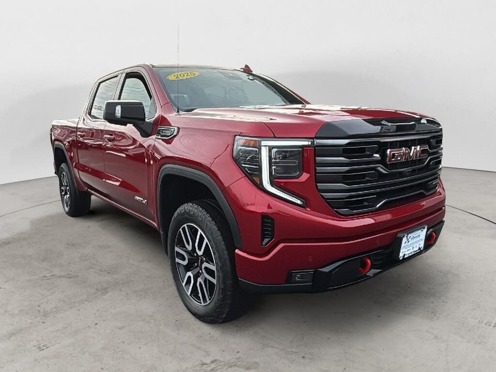 2025 GMC Sierra 1500 AT4 Crew Cab 4WD