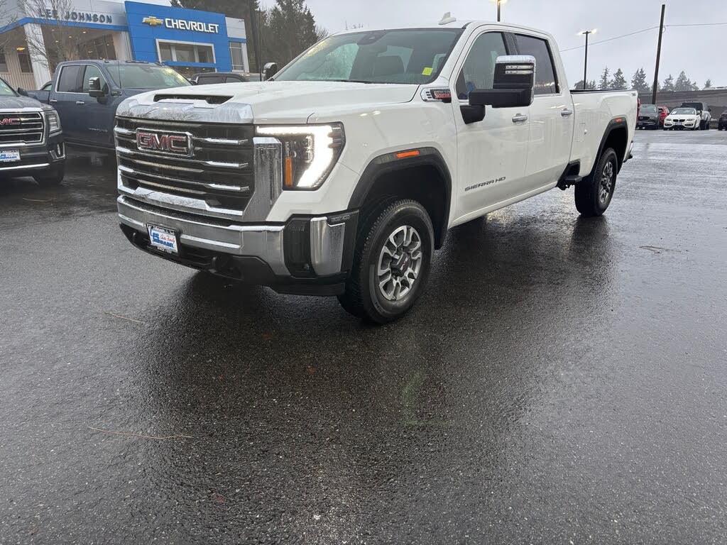 2025 GMC Sierra 3500HD SLT Crew Cab 4WD