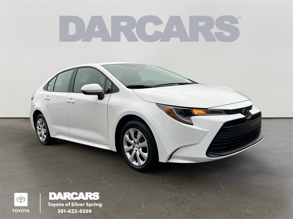 2025 Toyota Corolla LE FWD