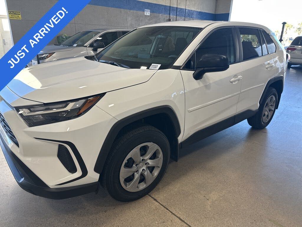 2025 Toyota RAV4 LE AWD
