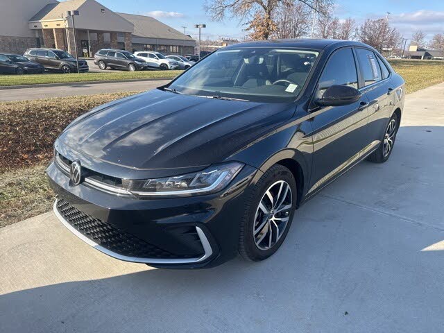 2025 Volkswagen Jetta SE FWD