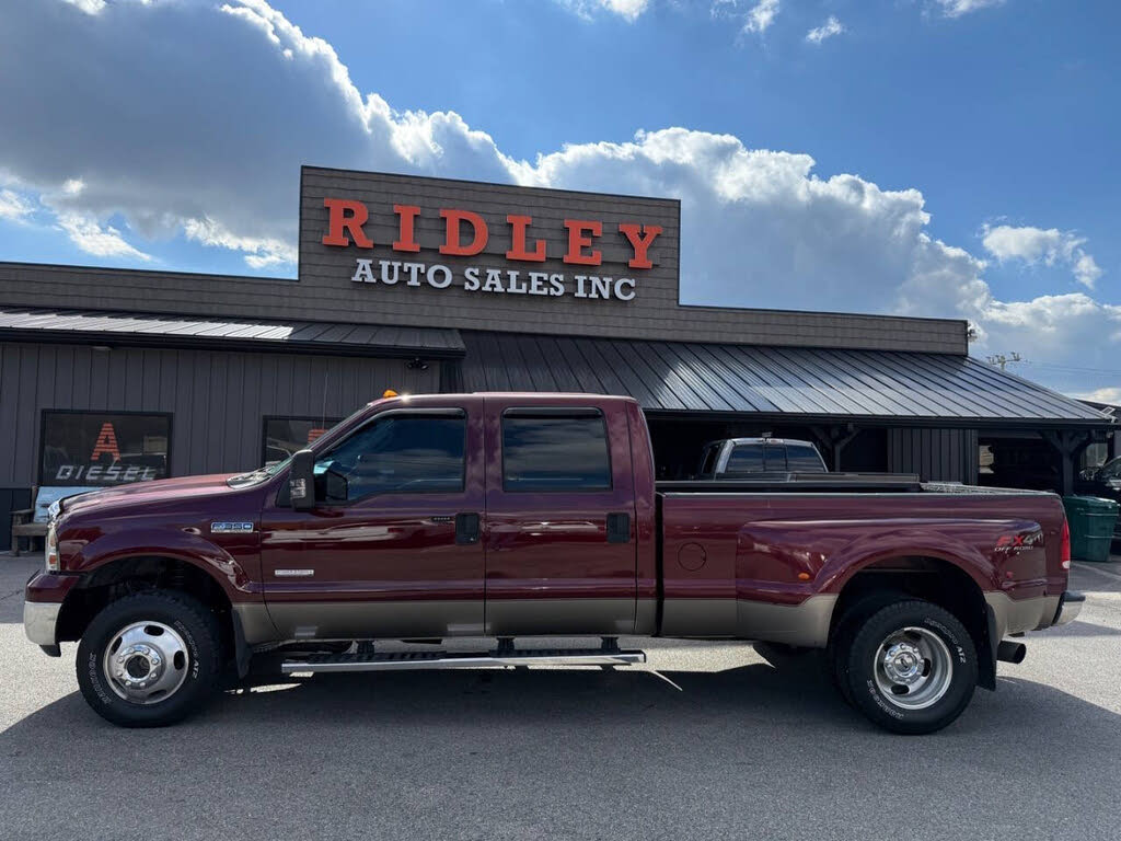2005 Ford F-350 Super Duty Lariat Crew Cab LB DRW 4WD