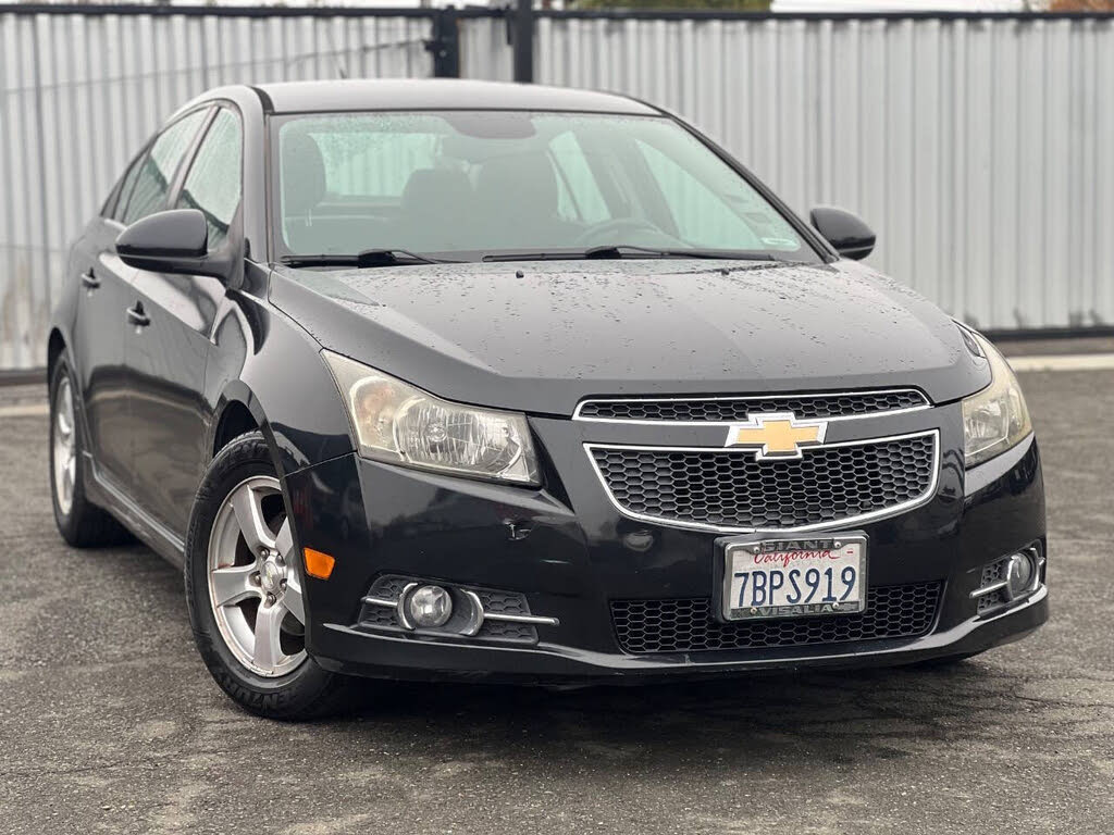 2013 Chevrolet Cruze 1LT Sedan FWD