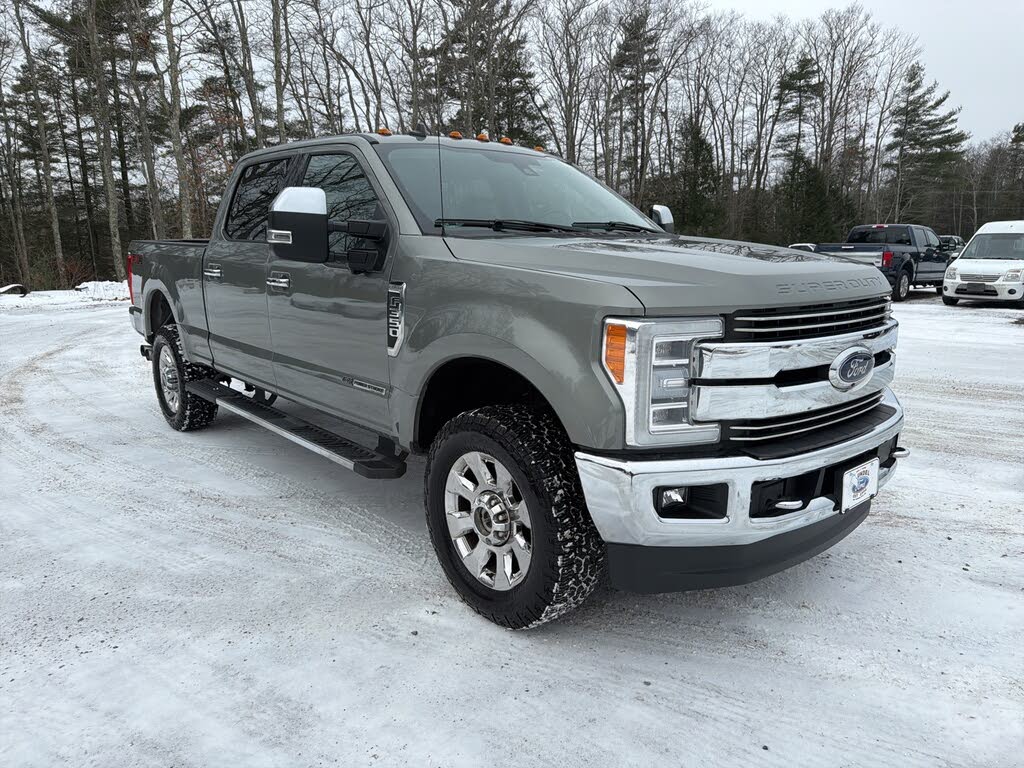2019 Ford F-350 Super Duty Lariat Crew Cab 4WD