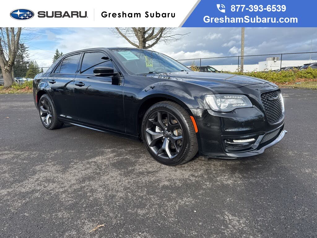2022 Chrysler 300 Touring L RWD