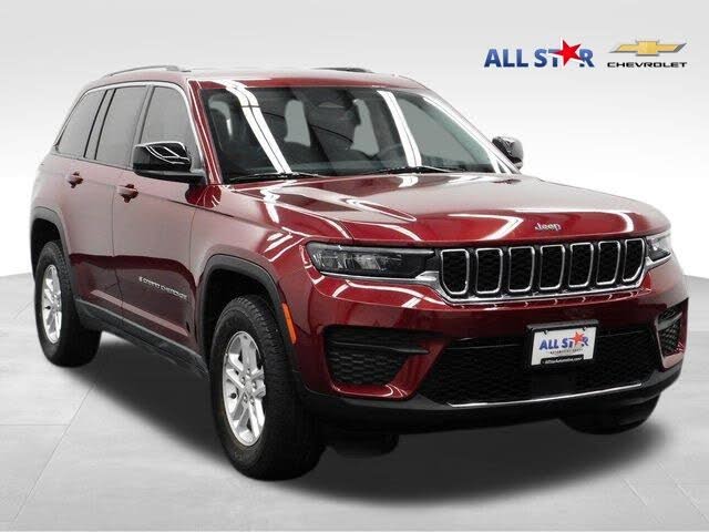 2023 Jeep Grand Cherokee Laredo RWD