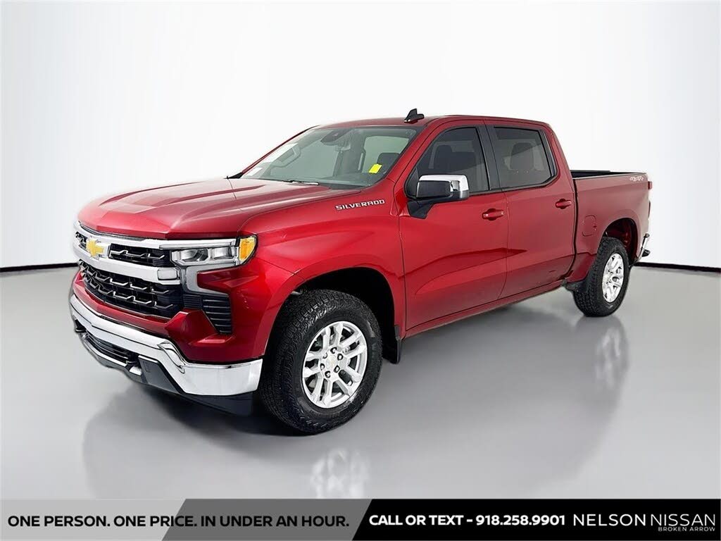2024 Chevrolet Silverado 1500 LT Crew Cab 4WD