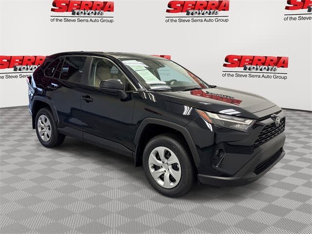 2025 Toyota RAV4 LE FWD