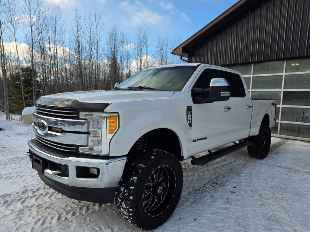 2017 Ford F-250 Super Duty Lariat Crew Cab 4WD
