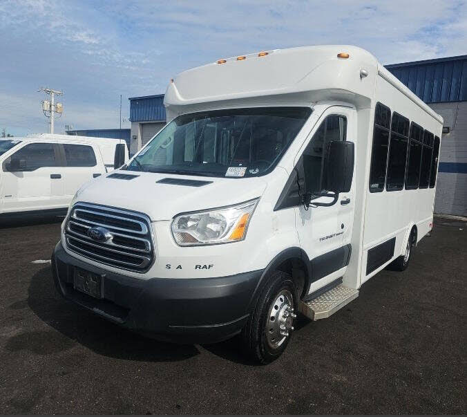 2019 Ford Transit Chassis 350 HD 10360 GVWR Cutaway DRW FWD