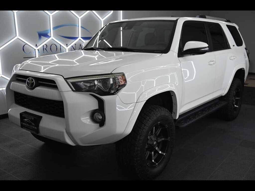 2020 Toyota 4Runner SR5 4WD