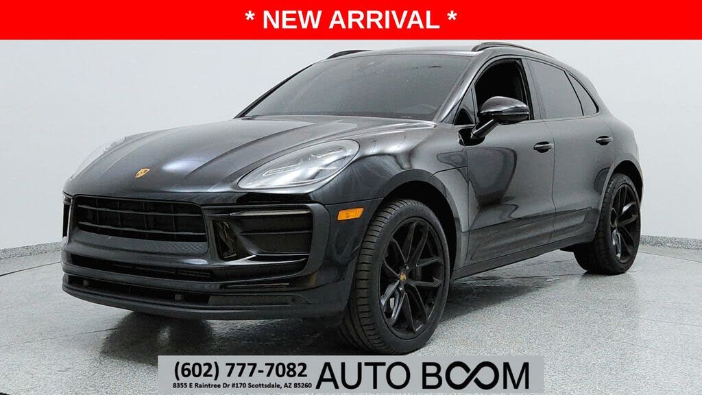 2022 Porsche Macan AWD