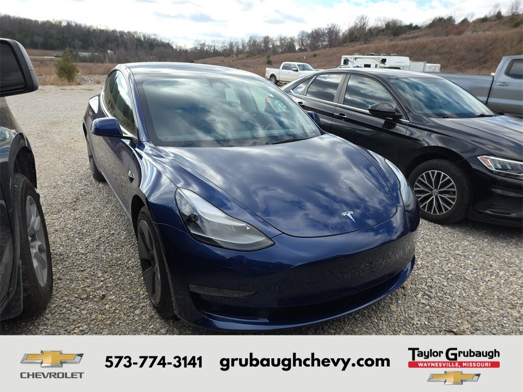 2023 Tesla Model 3 RWD