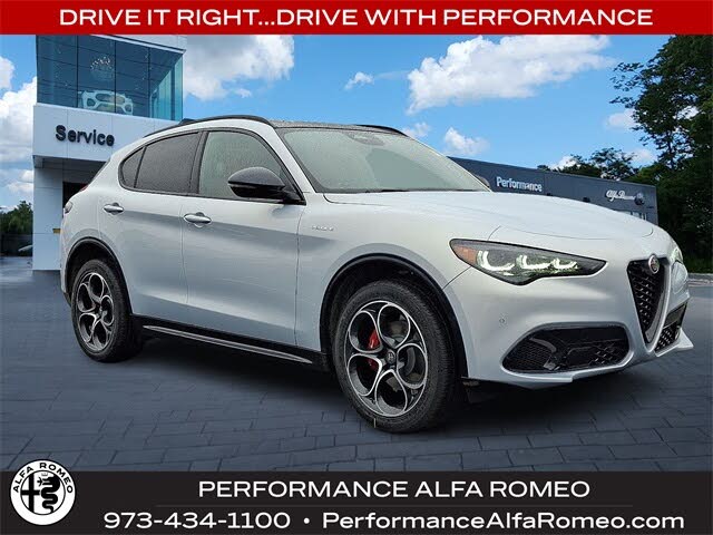 2025 Alfa Romeo Stelvio AWD