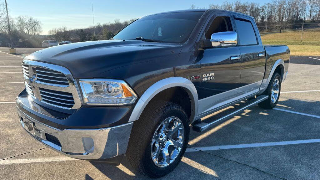 2015 RAM 1500 Laramie Crew Cab 4WD
