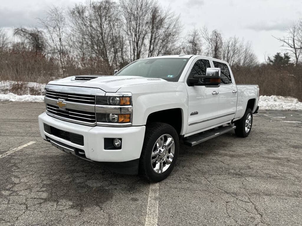 2017 Chevrolet Silverado 2500HD High Country Crew Cab 4WD