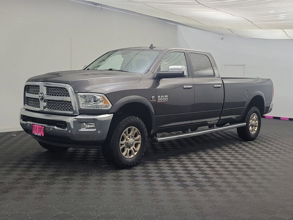 2017 RAM 3500 Laramie Crew Cab LB 4WD