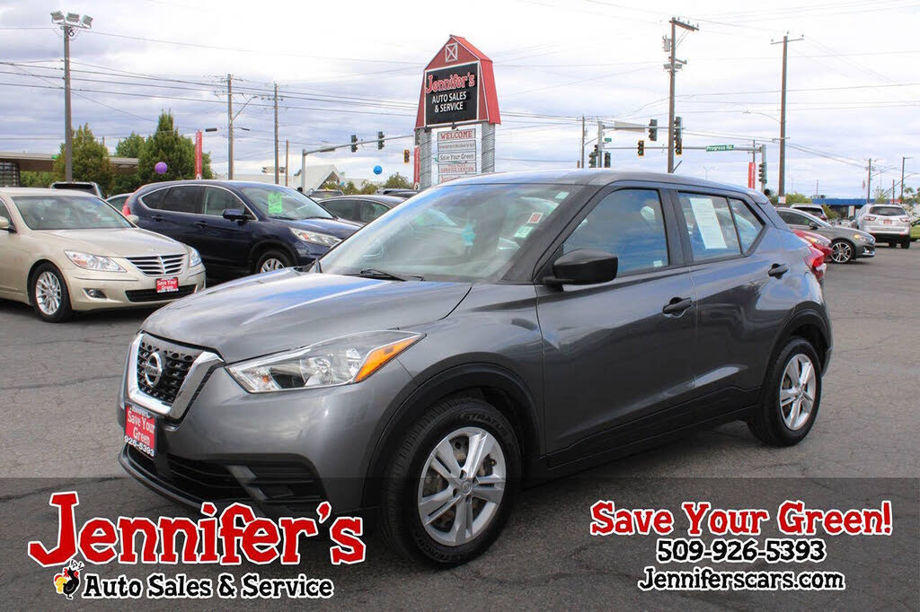 2020 Nissan Kicks S FWD