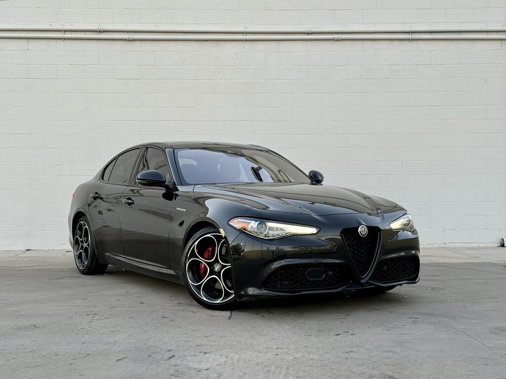 2022 Alfa Romeo Giulia Veloce RWD