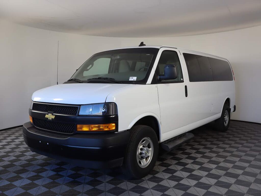 2023 Chevrolet Express 3500 LS Extended RWD