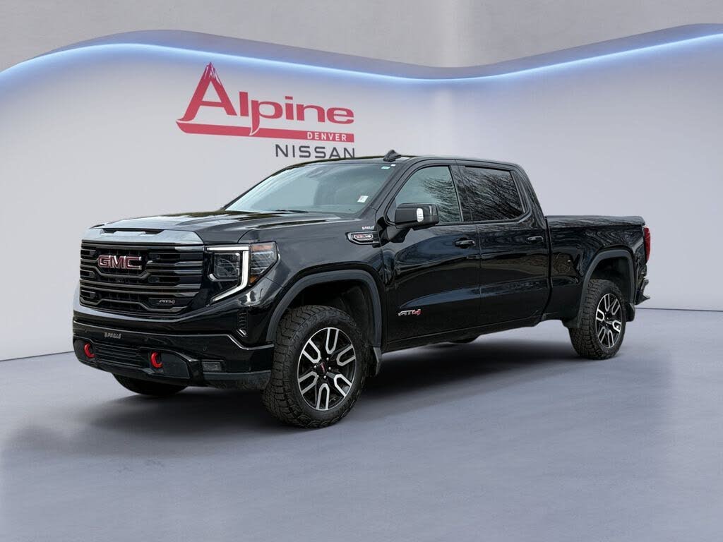 2023 GMC Sierra 1500 AT4 Crew Cab 4WD