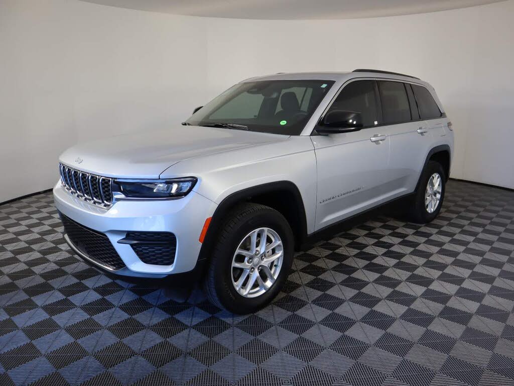 2024 Jeep Grand Cherokee Laredo X RWD