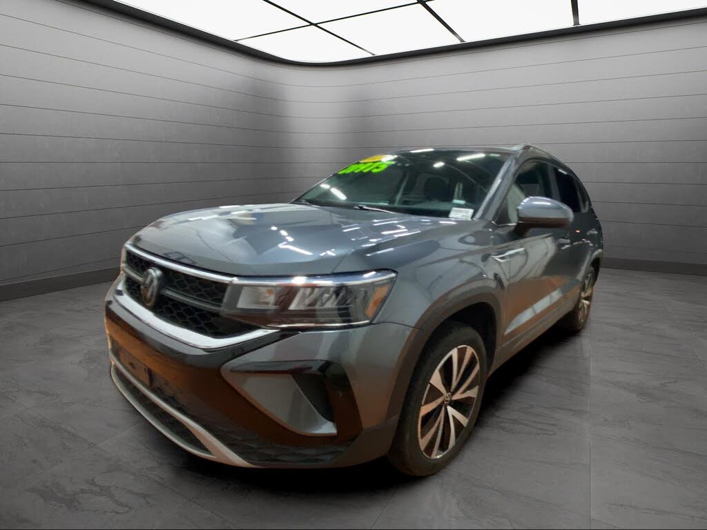 2024 Volkswagen Taos SE FWD