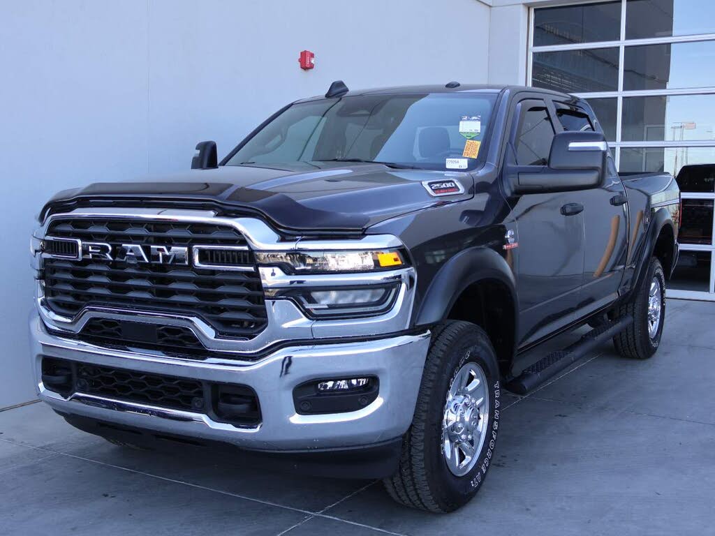 2025 RAM 2500 Tradesman Crew Cab 4WD