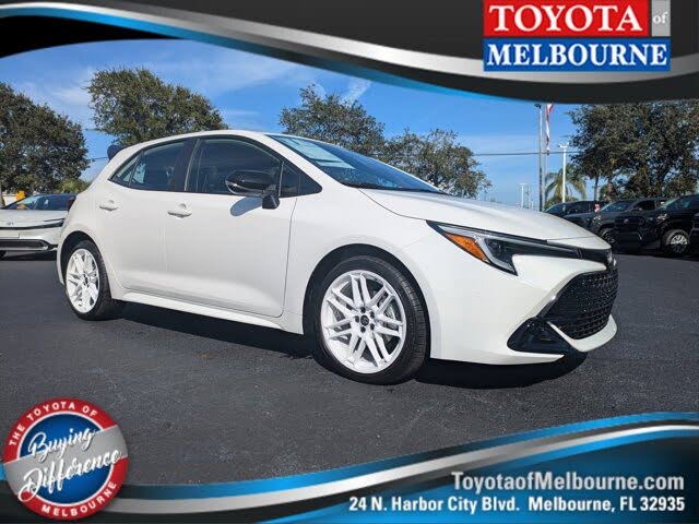 2026 Toyota Corolla Hatchback SE FWD