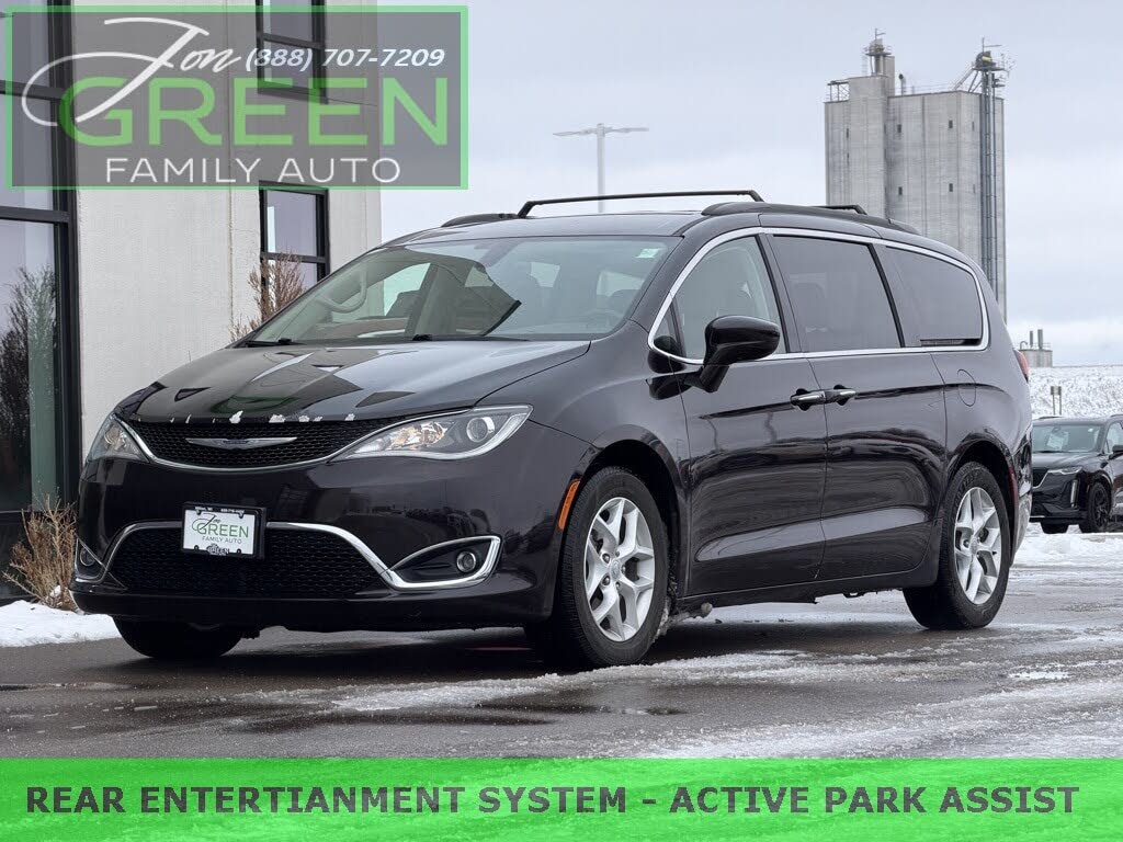 2018 Chrysler Pacifica Touring Plus FWD