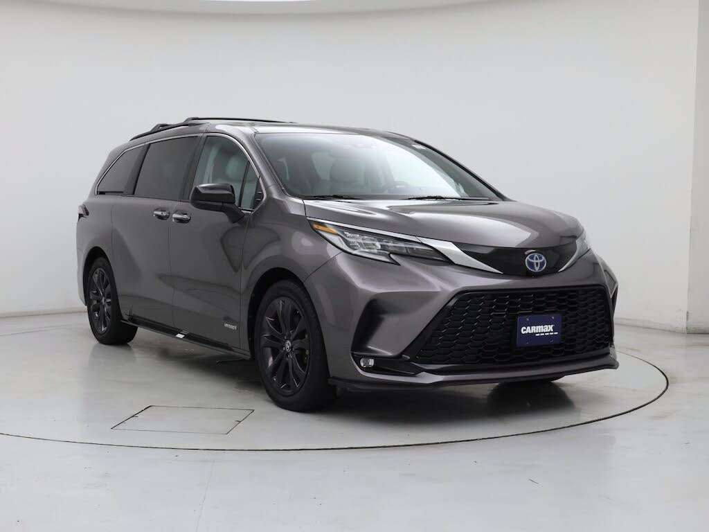 2021 Toyota Sienna XSE 7-Passenger FWD