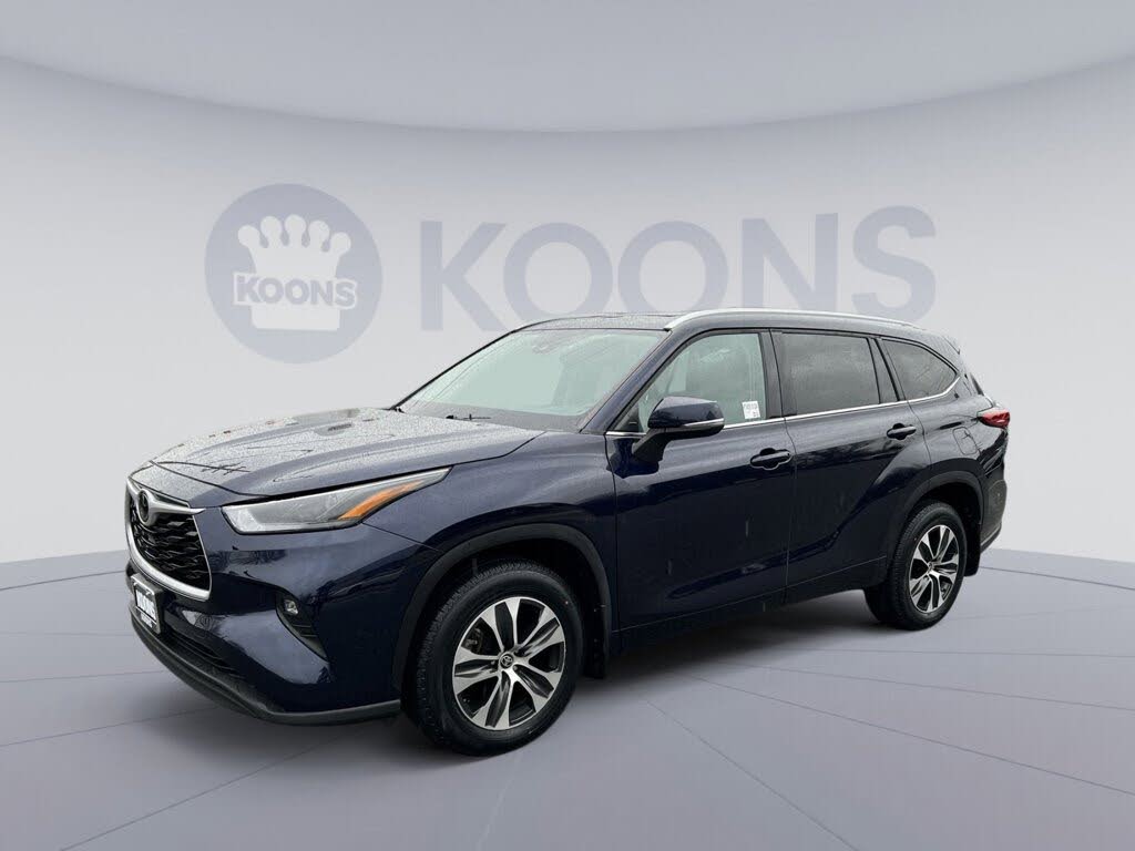 2022 Toyota Highlander XLE AWD