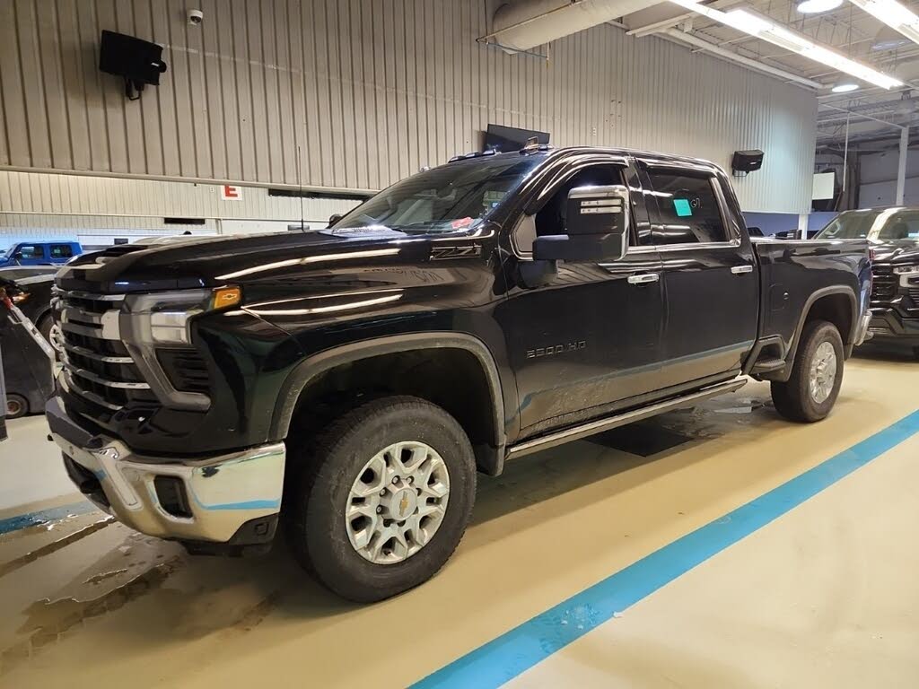 Chevrolet Silverado 2500HD LTZ Crew Cab 4WD 2024