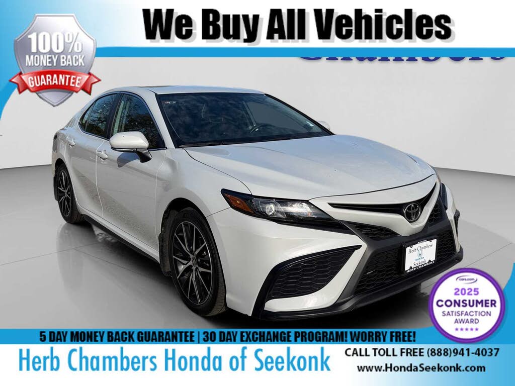 2024 Toyota Camry SE AWD