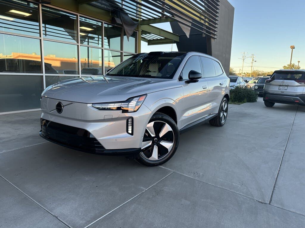 2025 Volvo EX90 Twin Plus 7-Passenger eAWD